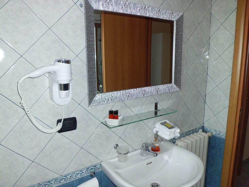 Hotel Quarantadue Quindici Termoli Pokoj fotografie